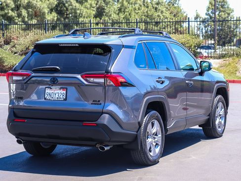 Certified 2024 Toyota RAV4 XLE AWD/4WD image 7