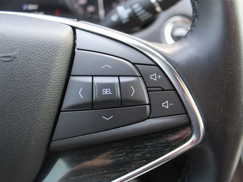 Used 2021 Cadillac XT5 Premium Luxury FWD image 15