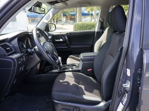 Used 2024 Toyota 4Runner TRD Off-Road image 17