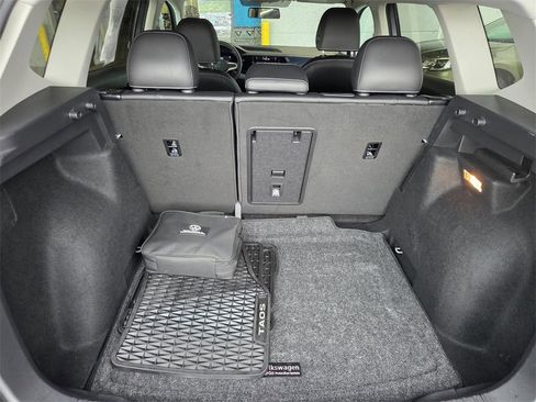 Used 2022 Volkswagen Taos SE image 14