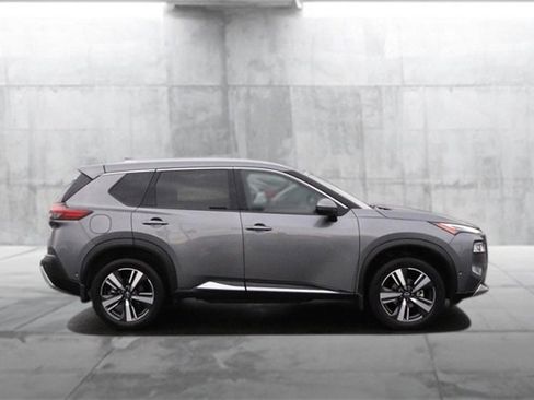 Certified 2023 Nissan Rogue Platinum image 5