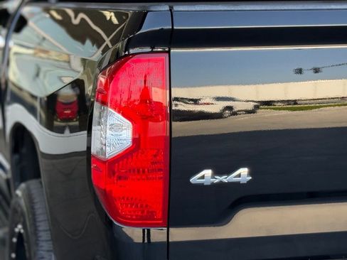 Used 2020 Toyota Tundra Platinum image 11