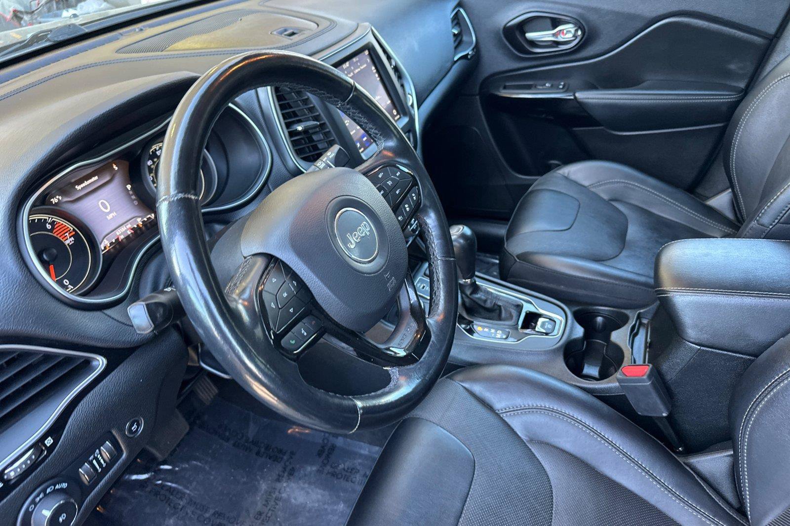Certified 2023 Jeep Cherokee Altitude Lux AWD/4WD image 9