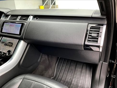 Used 2022 Land Rover Range Rover Sport HSE Silver Edition image 13