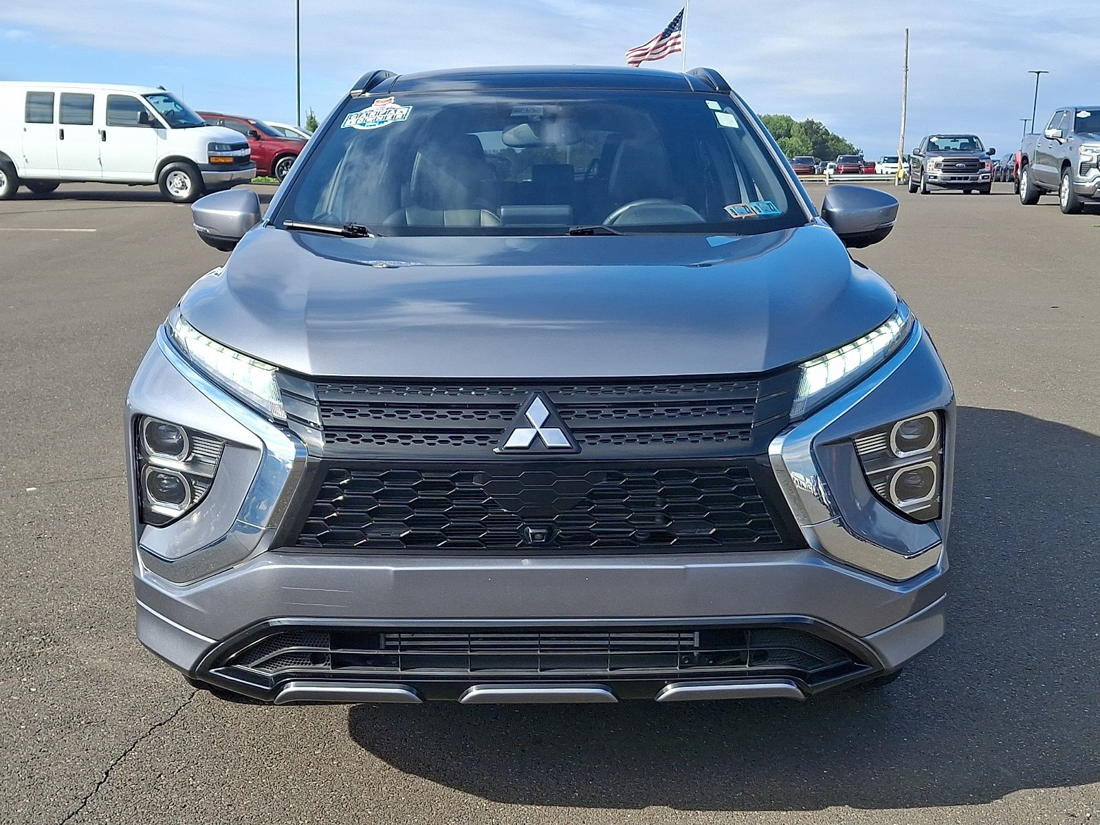 Used 2024 Mitsubishi Eclipse Cross SEL AWD/4WD image 2