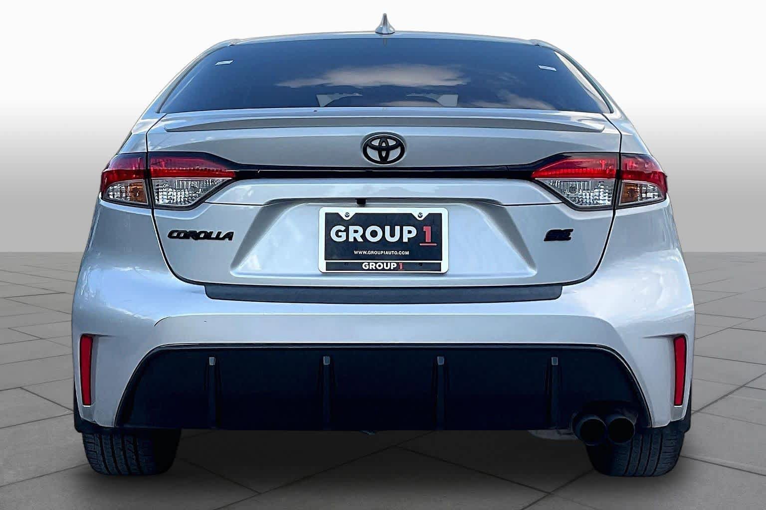 Used 2024 Toyota Corolla SE FWD image 5