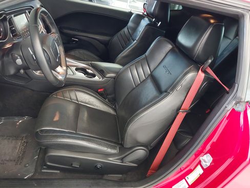 Used 2016 Dodge Challenger SRT Hellcat image 23
