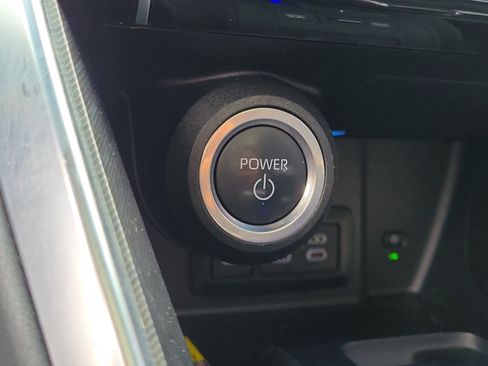 Used 2024 Toyota Venza Nightshade AWD/4WD image 28