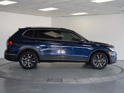 Used 2022 Volkswagen Tiguan SE AWD/4WD image 8