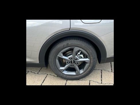 New 2025 Kia K4 LXS image 21