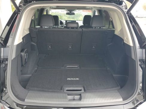 Certified 2025 Nissan Rogue Platinum w/ Platinum Premium Package image 10