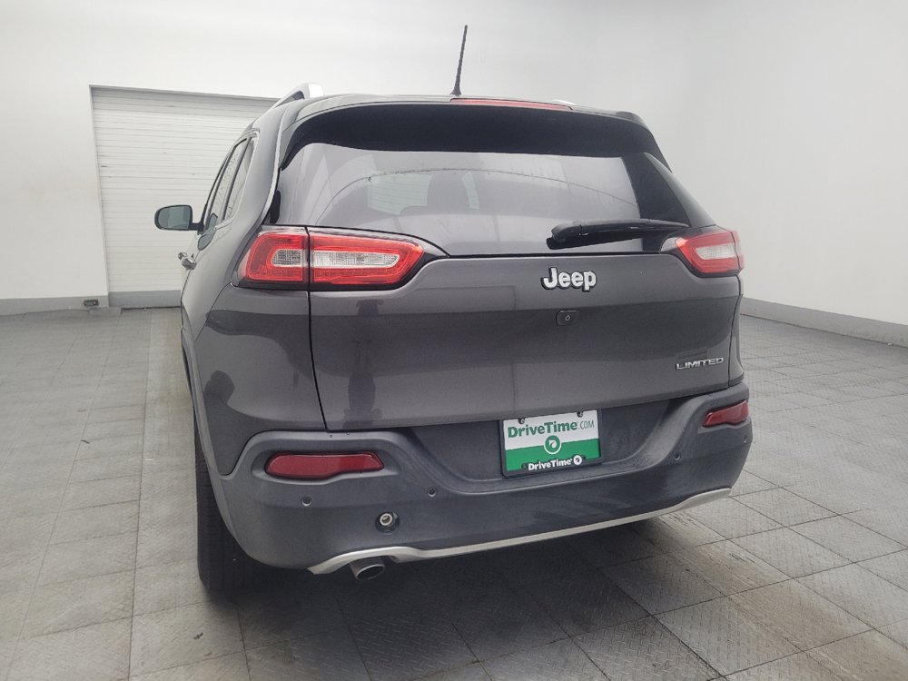 Used 2018 Jeep Cherokee Limited FWD image 6