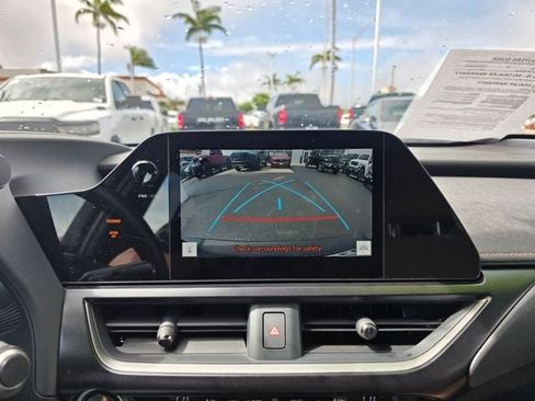Used 2024 Lexus UX 250h FWD w/ Premium Package image 14