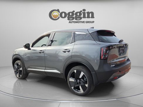 New 2026 Nissan Kicks SR FWD image 4