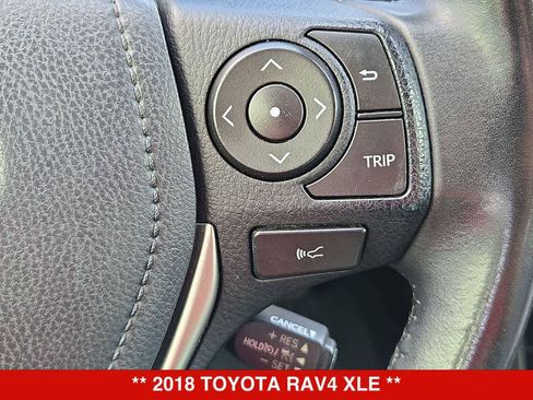 Used 2018 Toyota RAV4 XLE FWD image 24