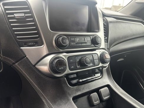 Used 2020 Chevrolet Tahoe LS w/ Enhanced Driver Alert Package image 25