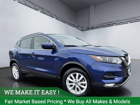 Used 2020 Nissan Rogue Sport SV w/ All-Weather Package image 1