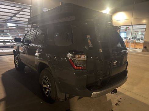 Used 2024 Toyota 4Runner TRD Off-Road Premium image 7