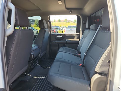Used 2025 Chevrolet Silverado 2500 W/T AWD/4WD image 25