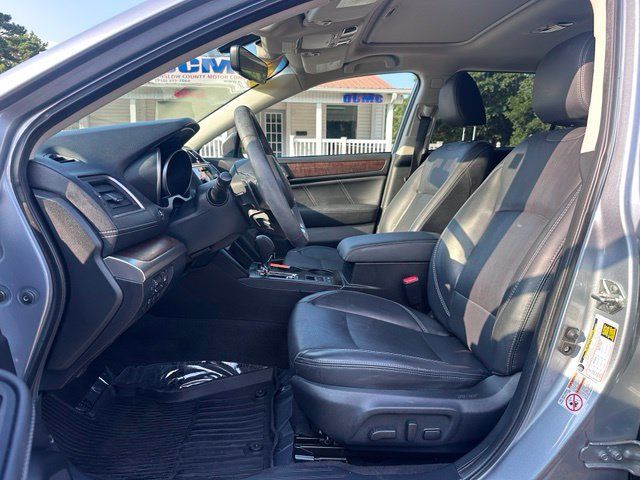 Used 2019 Subaru Outback 2.5i Limited AWD/4WD image 16
