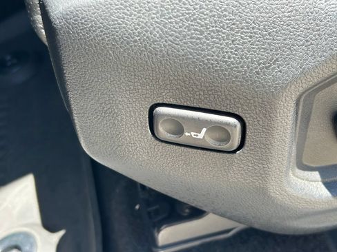 Used 2023 Toyota Tundra Platinum AWD/4WD image 27