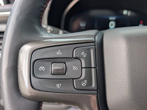 Used 2022 Chevrolet Suburban RST w/ Luxury Package image 14