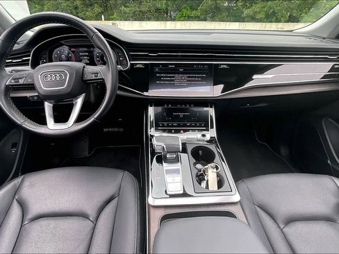 Used 2023 Audi Q8 Prestige AWD/4WD image 16