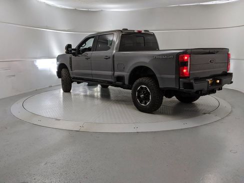 New 2025 Ford F250 Lariat w/ Lariat Ultimate Package image 4