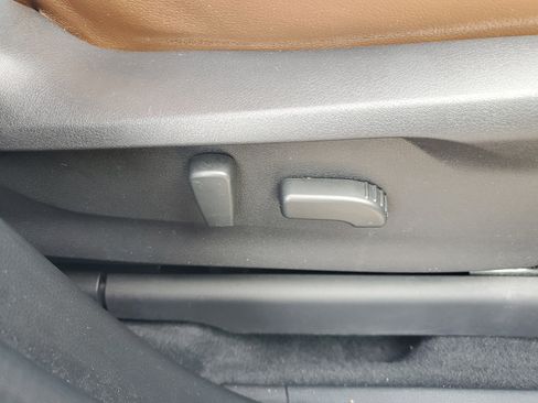 Used 2020 Subaru Ascent Touring w/ Popular Package #2A image 9