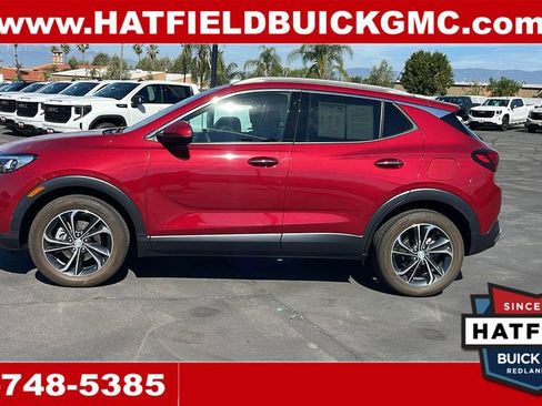Used 2020 Buick Encore GX Essence w/ Advanced Technology Package image 2