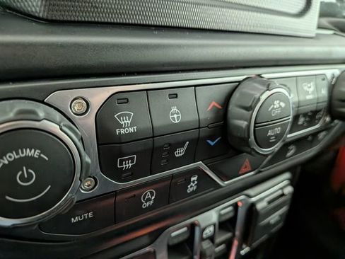 Used 2020 Jeep Wrangler Unlimited Sport image 7