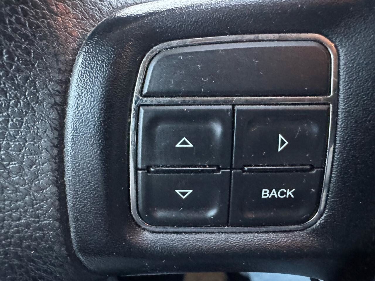 Used 2013 Dodge Journey SXT w/ Flexible Seating Group FWD image 18