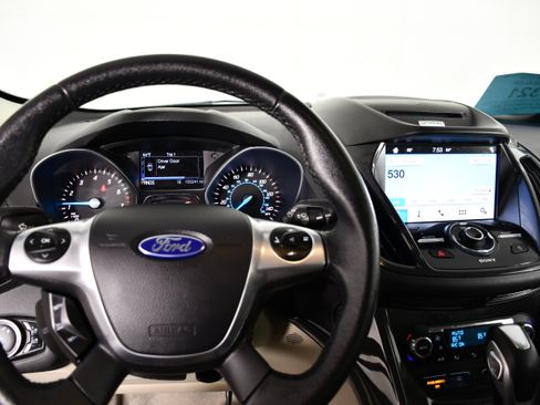 Used 2016 Ford Escape Titanium w/ Equipment Group 301A AWD/4WD image 16