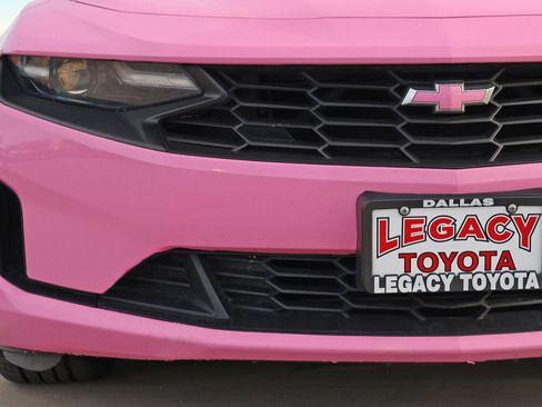 Used 2020 Chevrolet Camaro LT image 9