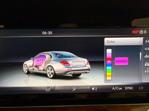 Used 2017 Mercedes-Benz E 300 4MATIC image 17