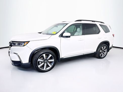 Used 2023 Honda Pilot Elite image 4