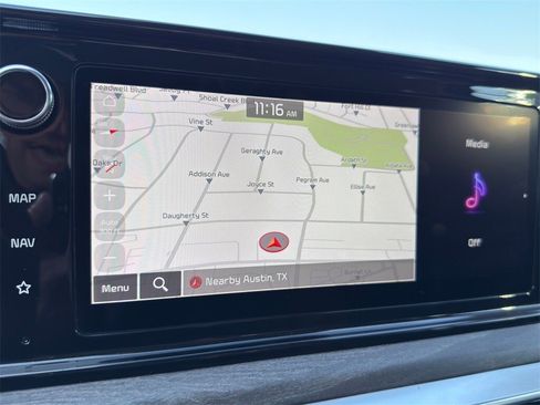 Used 2022 Kia K5 EX image 16