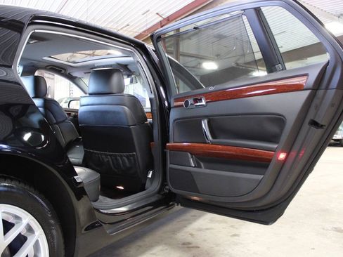 Used 2004 Volkswagen Phaeton V8 AWD/4WD image 26
