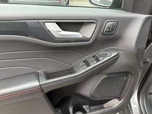 Used 2023 Ford Escape ST-Line Elite AWD/4WD image 15