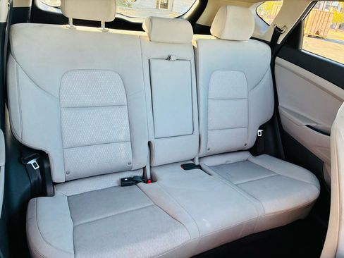 Used 2018 Hyundai Tucson Value w/ Cargo Package image 31