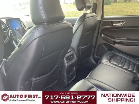 Used 2023 Ford Edge SEL AWD/4WD image 9