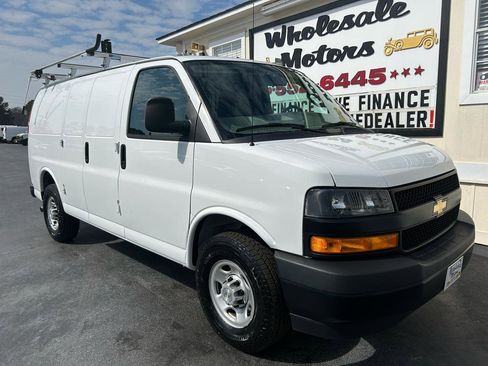 Used 2022 Chevrolet Express 2500 w/ Driver Convenience Package image 2