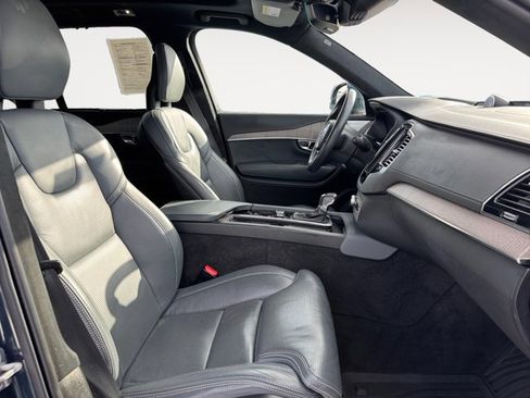 Used 2021 Volvo XC90 T6 Inscription w/ Lounge Package image 15