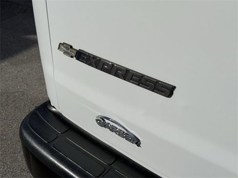 Used 2021 Chevrolet Express 2500 Extended w/ Driver Convenience Package image 11