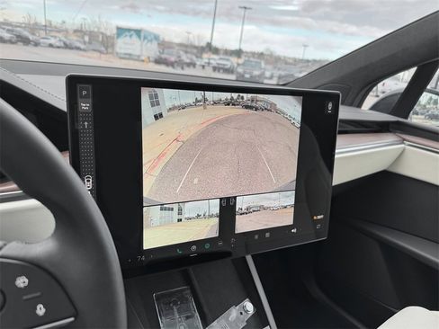 Used 2023 Tesla Model X image 20