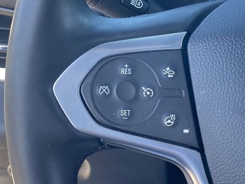 Used 2023 Chevrolet Traverse LT w/ LT Premium Package FWD image 23