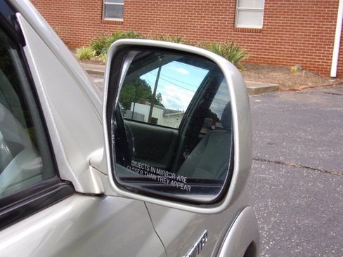 Used 2004 Toyota Highlander Limited AWD/4WD image 14