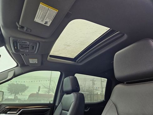 Used 2024 Chevrolet Silverado 1500 LT Trail Boss w/ Convenience Package II image 29