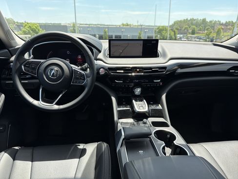 Certified 2023 Acura MDX FWD w/ Technology Package image 29