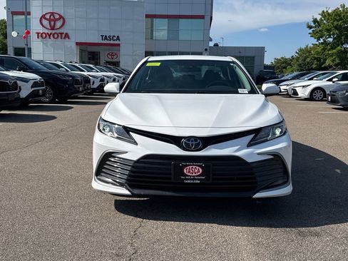 Used 2023 Toyota Camry LE AWD/4WD image 2